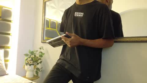 neytanmalcon online show from 10/31/25, 08:43