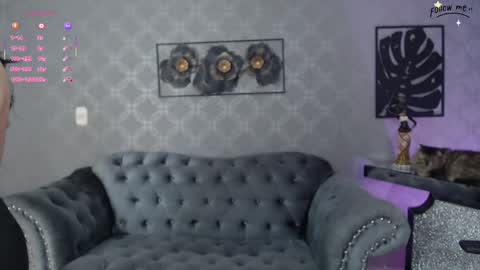 Snapshot of neytiri_moon chatting on 10/13/25, 12:05 Sandra online show from 10/13/25, 12:05