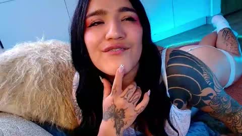Valery Gonzales online show from 05/01/26, 05:39