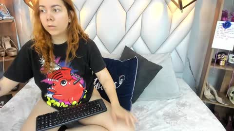 Milena online show from 12/13/24, 01:33