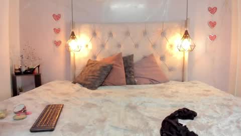 Milena online show from 07/25/26, 01:41
