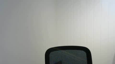 Snapshot of nezvers chatting on 02/06/25, 06:46 YouPick online show from 02/06/25, 06:46