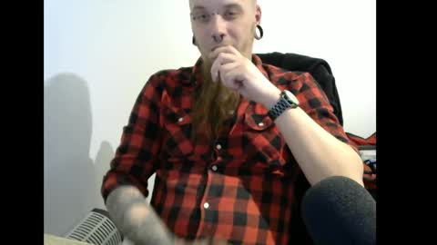 Snapshot of nezvers chatting on 03/03/25, 05:07 YouPick online show from 03/03/25, 05:07