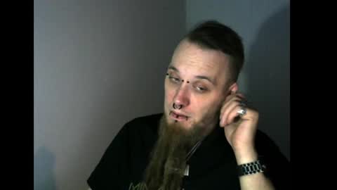 Snapshot of nezvers chatting on 03/08/25, 12:44 YouPick online show from 03/08/25, 12:44