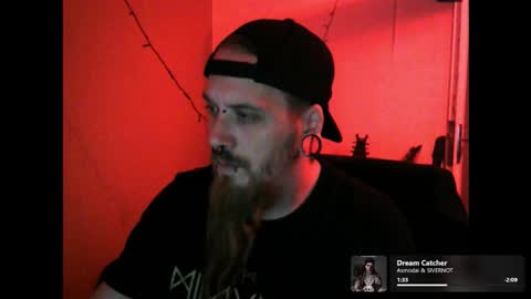 Snapshot of nezvers chatting on 10/03/25, 04:26 YouPick online show from 10/03/25, 04:26