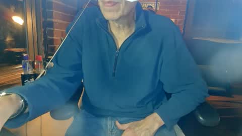 Snapshot of nfgwholoves2cum chatting on 12/18/25, 11:44 NFG Nice Friendly Guy Dick online show from 12/18/25, 11:44