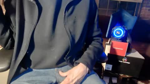 Snapshot of nfgwholoves2cum chatting on 02/01/26, 03:27 NFG Nice Friendly Guy Dick online show from 02/01/26, 03:27