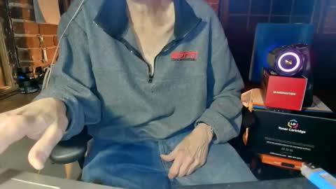 Snapshot of nfgwholoves2cum chatting on 02/10/26, 02:48 NFG Nice Friendly Guy Dick online show from 02/10/26, 02:48