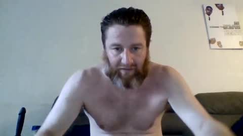 nflfanboy23 online show from 06/04/26, 08:48
