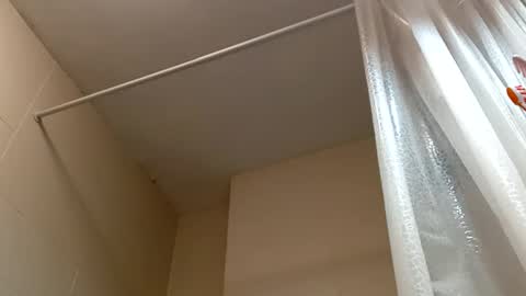 nguyen7788789 online show from 11/12/25, 07:09