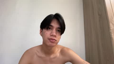 nhicolasklyde online show from 10/10/25, 08:57