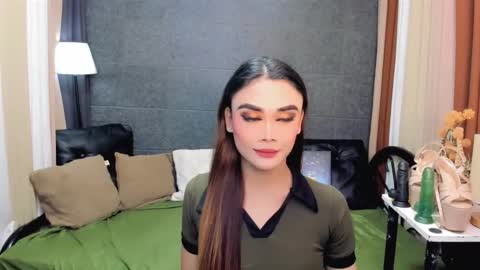 Snapshot of nhicolehollywood chatting on 09/22/25, 11:40 hottie nicole online show from 09/22/25, 11:40