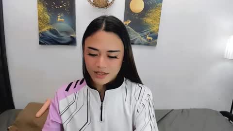 Snapshot of nhicolehollywood chatting on 11/16/25, 12:27 hottie nicole online show from 11/16/25, 12:27