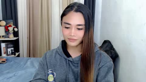 Snapshot of nhicolehollywood chatting on 01/07/26, 02:03 hottie nicole online show from 01/07/26, 02:03