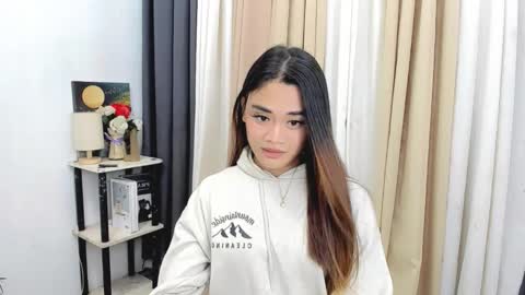 Snapshot of nhicolehollywood chatting on 02/05/26, 12:59 hottie nicole online show from 02/05/26, 12:59
