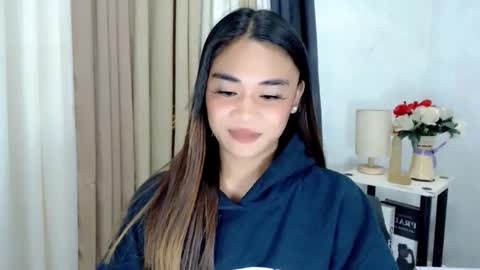 Snapshot of nhicolehollywood chatting on 02/22/26, 12:45 hottie nicole online show from 02/22/26, 12:45