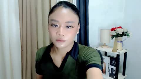 Snapshot of nhicolehollywood chatting on 02/23/26, 12:19 hottie nicole online show from 02/23/26, 12:19