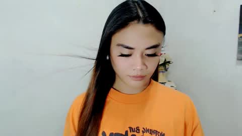 Snapshot of nhicolehollywood chatting on 04/08/26, 12:32 hottie nicole online show from 04/08/26, 12:32