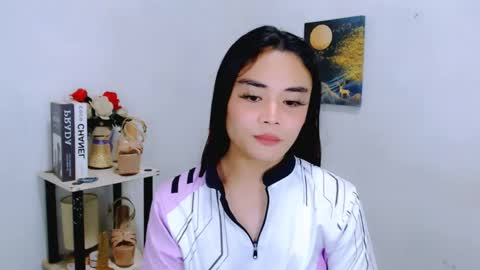 Snapshot of nhicolehollywood chatting on 04/21/26, 01:29 hottie nicole online show from 04/21/26, 01:29