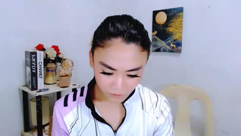 Snapshot of nhicolehollywood chatting on 04/21/26, 02:51 hottie nicole online show from 04/21/26, 02:51
