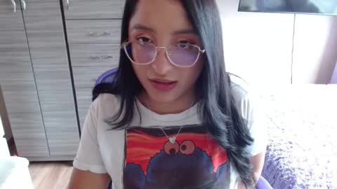 Snapshot of nia_cop chatting on 01/02/25, 04:56 Dani online show from 01/02/25, 04:56