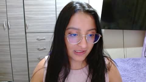 Snapshot of nia_cop chatting on 01/04/25, 12:48 Dani online show from 01/04/25, 12:48