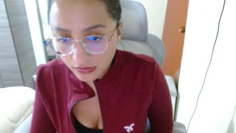 Snapshot of nia_cop chatting on 12/04/25, 10:07 Dani online show from 12/04/25, 10:07