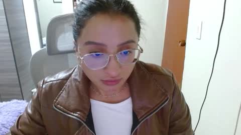 Snapshot of nia_cop chatting on 02/11/26, 04:17 Dani online show from 02/11/26, 04:17