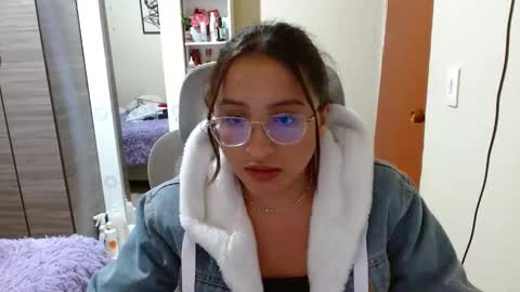Snapshot of nia_cop chatting on 02/12/26, 04:51 Dani online show from 02/12/26, 04:51