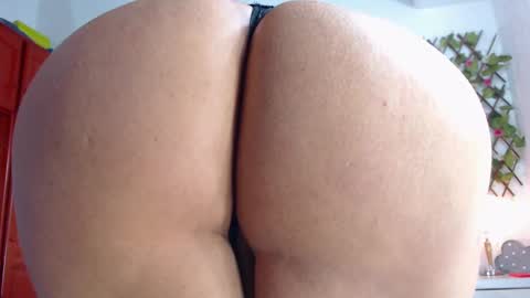 niabussethxxx online show from 02/27/25, 05:45