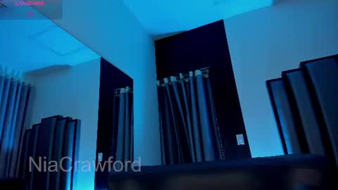 niacrawfordd online show from 07/07/26, 07:23