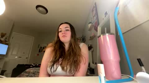 Snapshot of niaelsien chatting on 12/01/25, 06:40 Nia online show from 12/01/25, 06:40