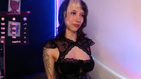 niakat  online show from 11/28/25, 07:49