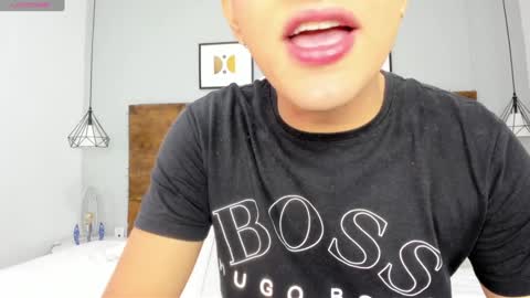 Snapshot of niall_falcon chatting on 01/20/25, 01:00 Niall  online show from 01/20/25, 01:00