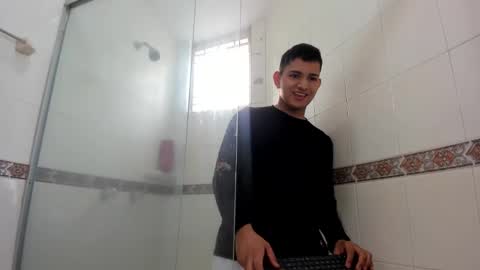 Snapshot of niall_falcon chatting on 01/31/25, 12:29 Niall  online show from 01/31/25, 12:29