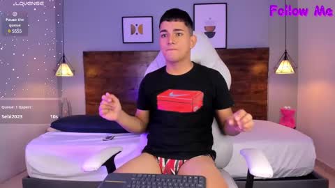 Snapshot of niall_falcon chatting on 02/11/25, 04:24 Niall  online show from 02/11/25, 04:24