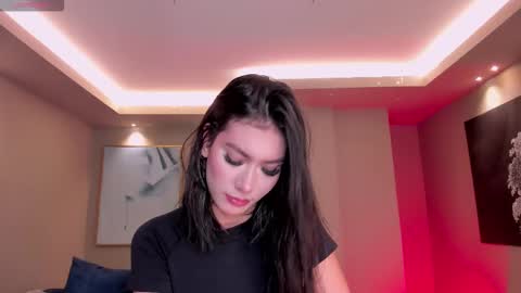 Call me Nia  online show from 11/29/25, 05:16