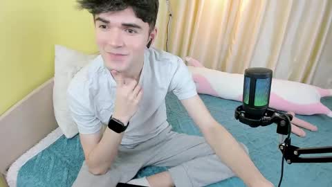 Snapshot of nic_ky chatting on 12/26/24, 06:33 Nick PVT is open FanslyTwitter - Nic kycb online show from 12/26/24, 06:33