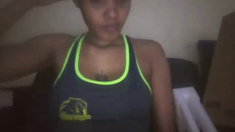 Snapshot of nicckah_ chatting on 10/08/25, 03:31 Lilly online show from 10/08/25, 03:31