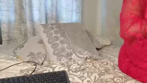 Snapshot of nicckah_ chatting on 07/28/26, 11:17 Lilly online show from 07/28/26, 11:17