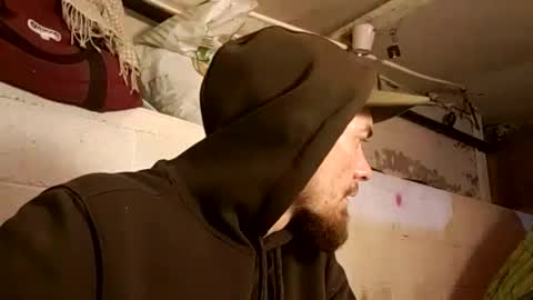 Snapshot of nicckatnighht chatting on 02/04/25, 09:38 Nick online show from 02/04/25, 09:38