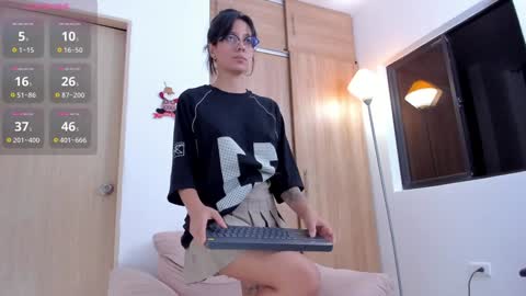 Snapshot of nice_day_ chatting on 12/19/24, 04:34 day online show from 12/19/24, 04:34