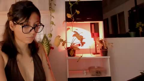 Snapshot of nice_day_ chatting on 10/26/25, 01:11 day online show from 10/26/25, 01:11