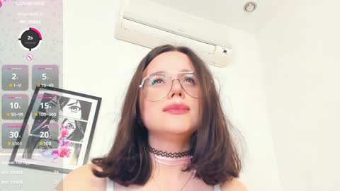 Snapshot of nice_kisss chatting on 01/11/25, 01:43 Alice online show from 01/11/25, 01:43
