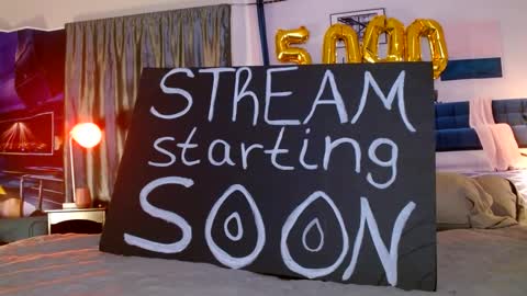 Snapshot of niceandsavvy chatting on 10/05/25, 04:44 NICE AND SAVVY online show from 10/05/25, 04:44