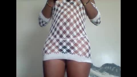 Snapshot of niceass_95 chatting on 10/28/25, 09:13 gabby online show from 10/28/25, 09:13