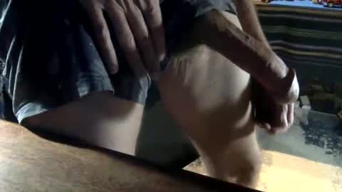 Snapshot of nicedickdave77 chatting on 10/31/25, 03:18 nicedickdave77 online show from 10/31/25, 03:18