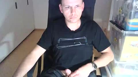 Snapshot of niceguyflo chatting on 09/15/25, 02:22 NiceGuyFlo online show from 09/15/25, 02:22