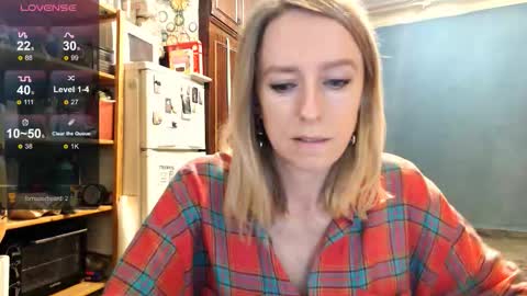 Snapshot of nicekat chatting on 10/12/25, 05:45 Kathrine online show from 10/12/25, 05:45