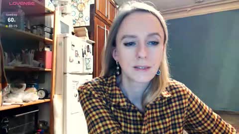 Snapshot of nicekat chatting on 11/14/25, 09:02 Kathrine online show from 11/14/25, 09:02